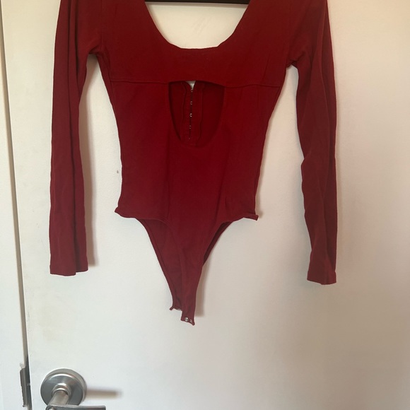 Red going out bodysuit - Picture 3 of 3